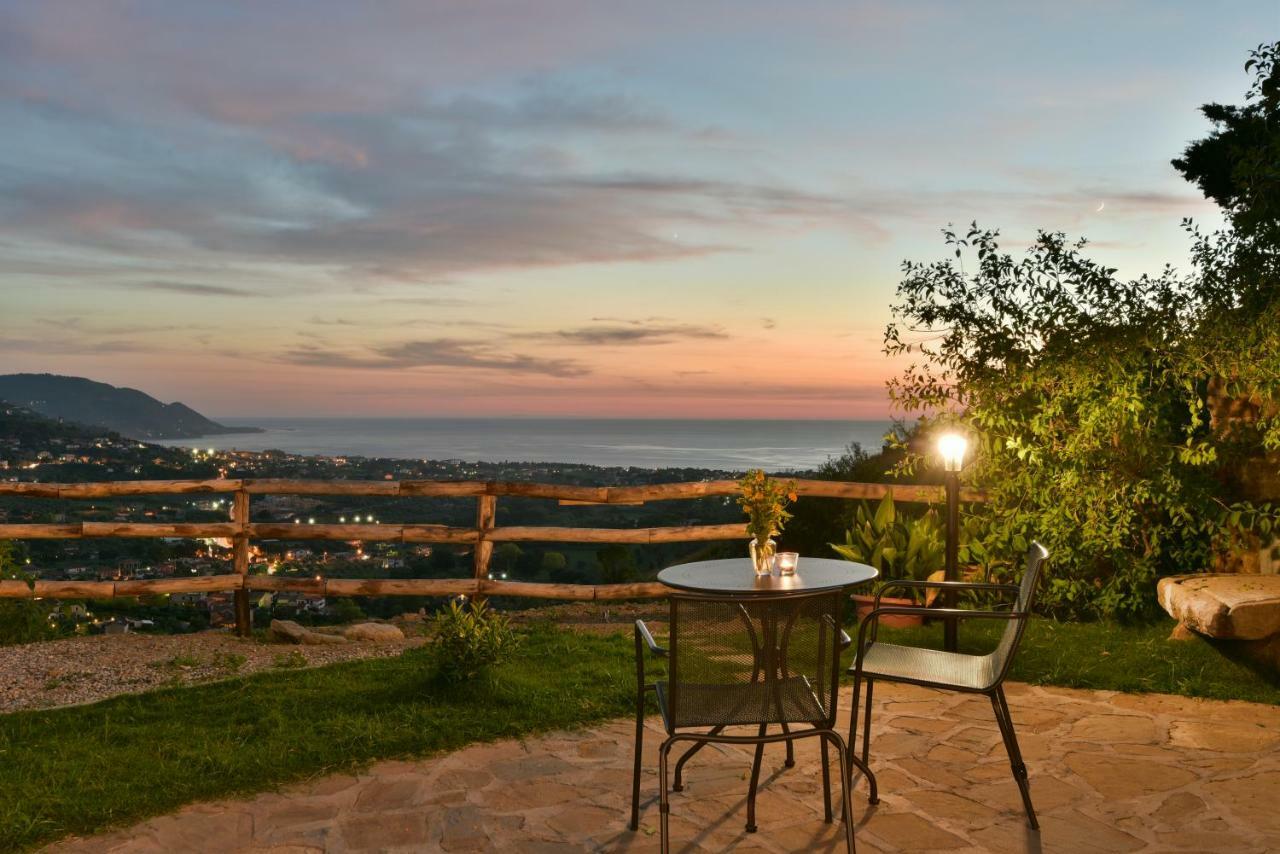 Casa Amigdala Bed & Breakfast Castellabate Eksteriør bilde